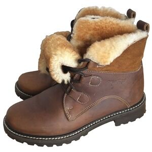 Womens Martino Brown Leather  Winter Boots  size 9 Made In Canada